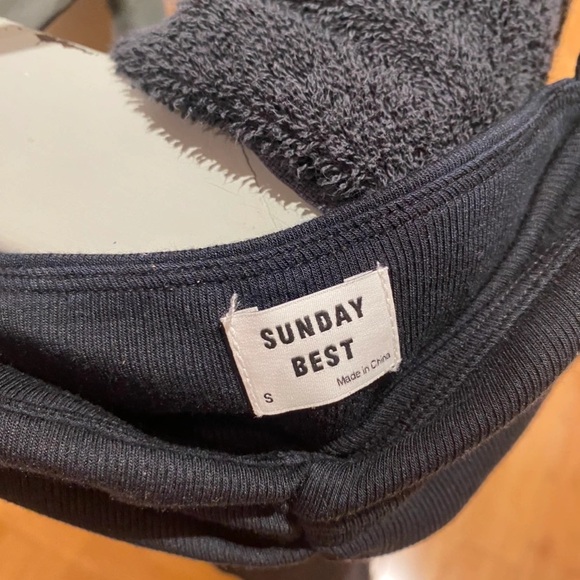 Aritzia tank top - Picture 2 of 2